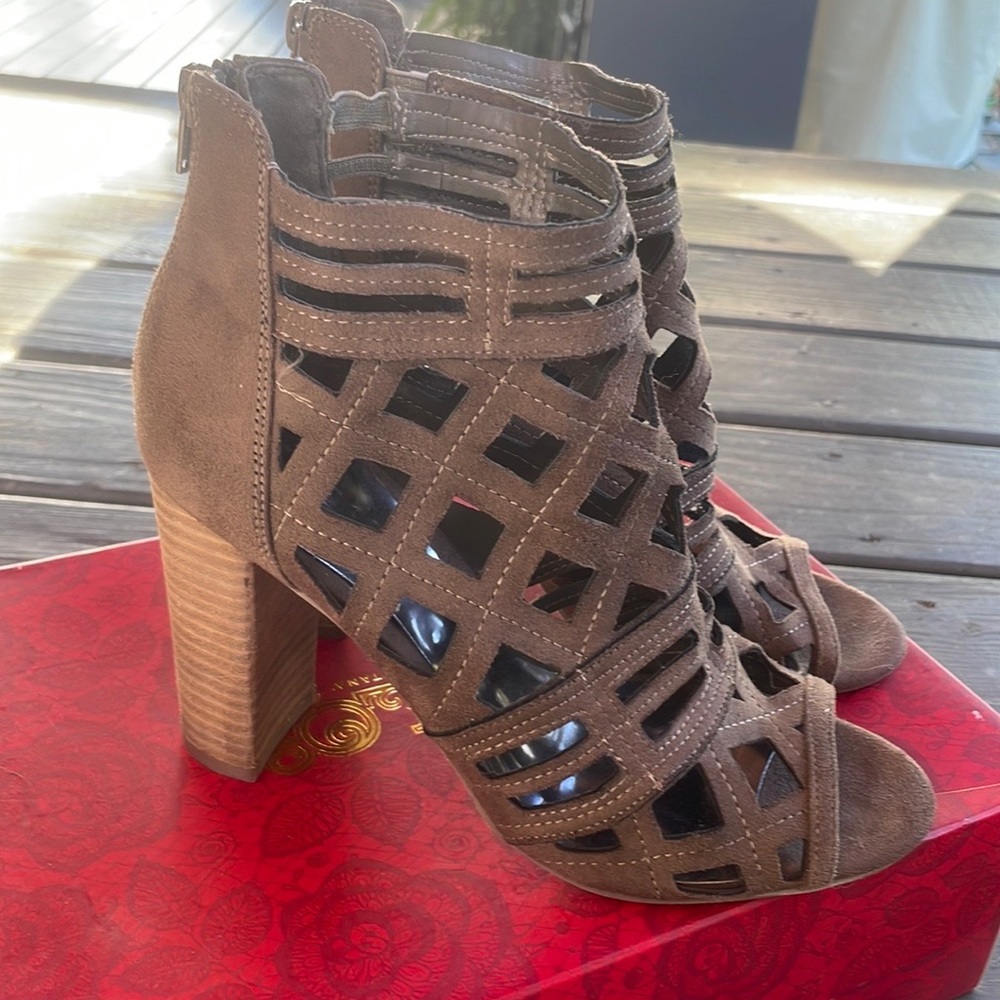Carlos Santana strappy heels.   Size 8 brown suede
